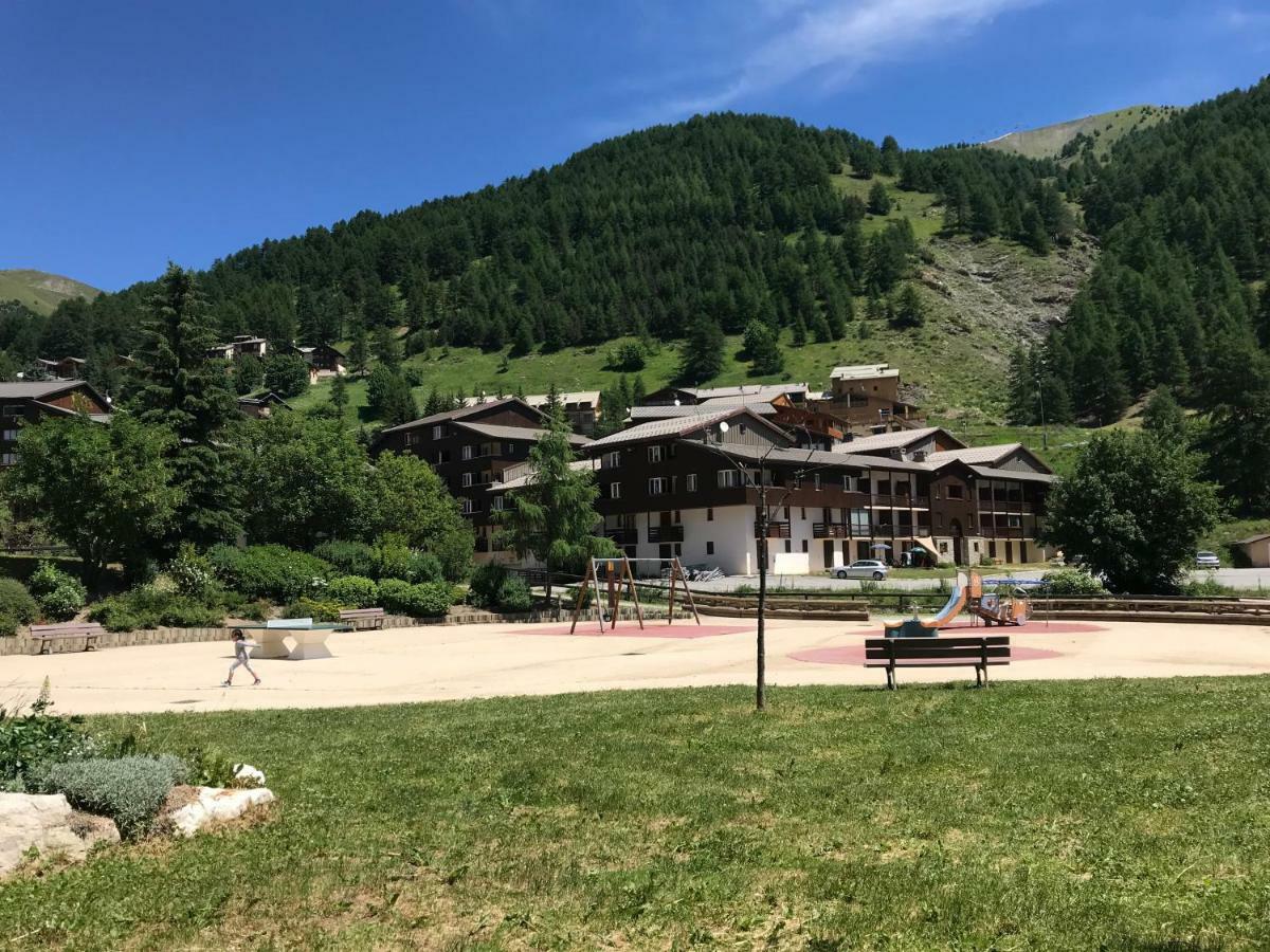 Studio Chaleureux A La Foux D'拉富 外观 照片